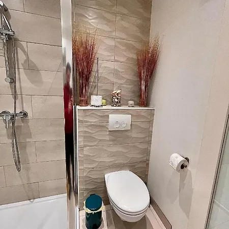 Konukevi Nocturno 3*